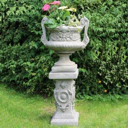 Gartenfigur Barock-Pokal auf Säule 