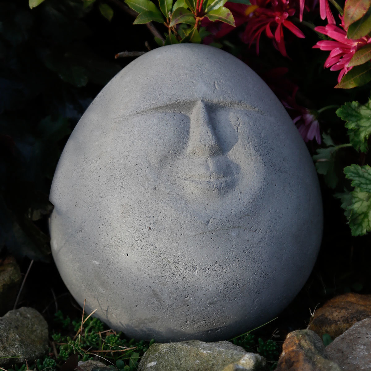 Dekostein Happy Face, rund, 19,5x18x,5x18,5 cm, Zement, grau
