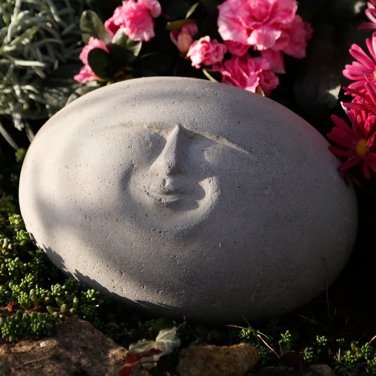 Dekostein Happy Face, oval, 16x17x24 cm, Zement, grau
