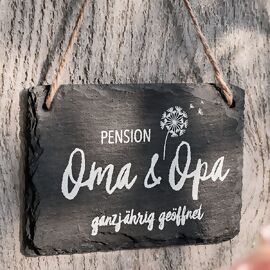 Schiefertafel Pension Oma und Opa 