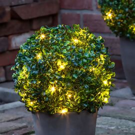 LED-Buchsbaumkugel mit 30 LED´s, 25 cm 