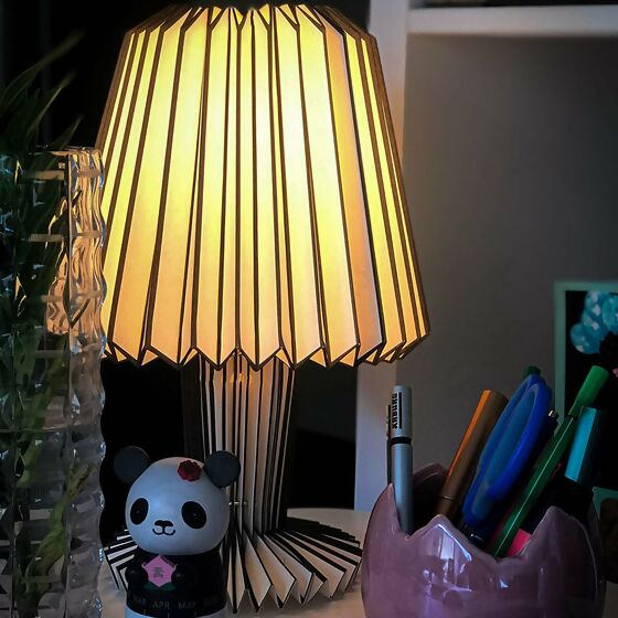 LED-Papierlampe weiß mit dunklen Streifen, Ø 25,5 cm