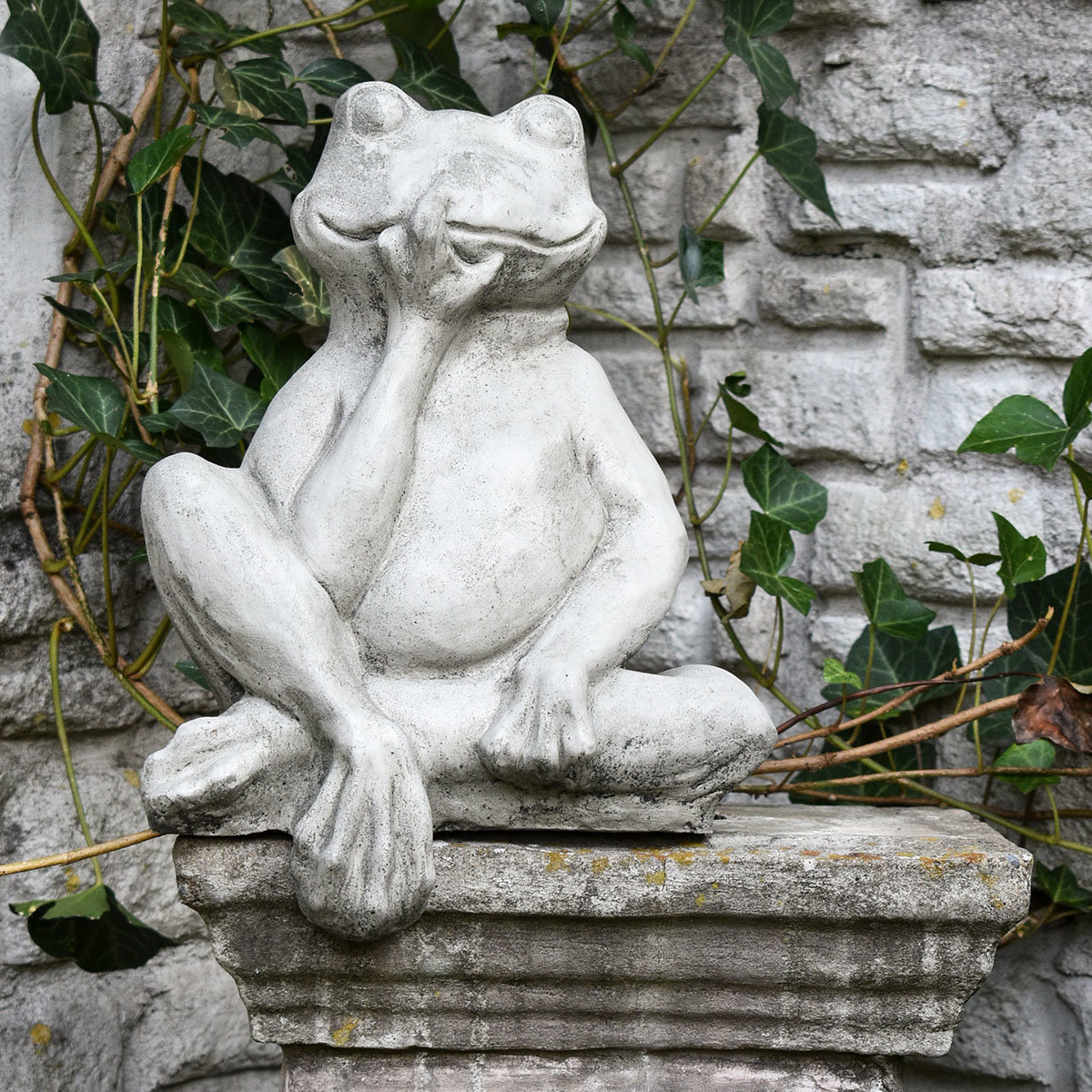 Gartenfigur Mauerhocker Frosch
| #3